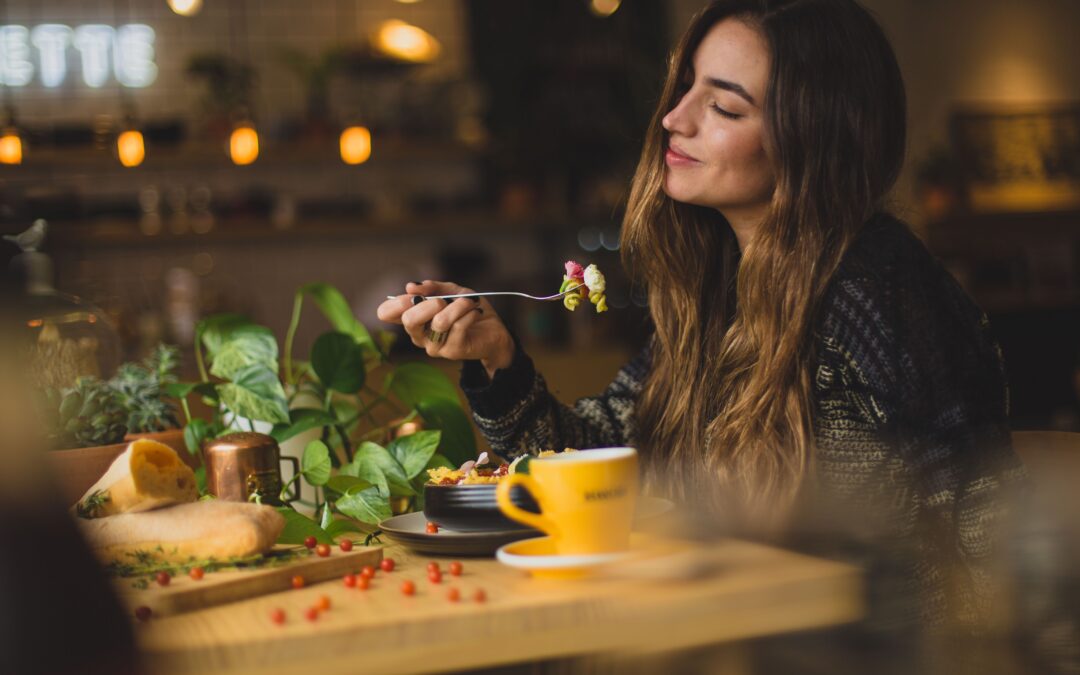 Mindful Eating: cambiare per sempre la relazione con il cibo